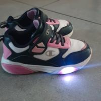 Scarpe Champion bimba rosa blu LED 28