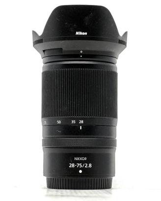 Nikon nikkor Z 28-75 F2. 8 