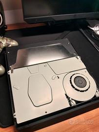 PS4 con annesso joystick 
