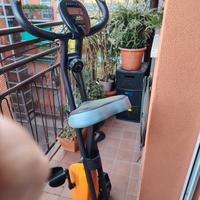 Cyclette Ecovelo leggera con display