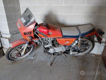 motociclo fermo da anni 