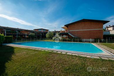 2 LOCALI A PADENGHE SUL GARDA