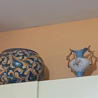 2 vasi una lampada Caltagirone più due ceci