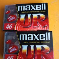 vintage Maxell UR46