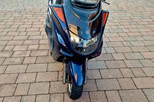 Yamaha Majesty 250 + pezzi di ricambio