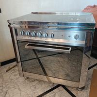 Cucina Ariston  5 Fuochi Gas + Forno a gas