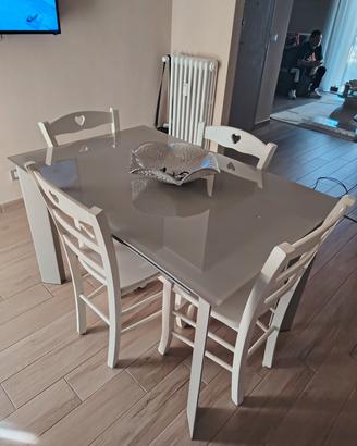  tavolo in cristallo con sedie 