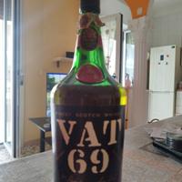 bottiglia whisky vat 69