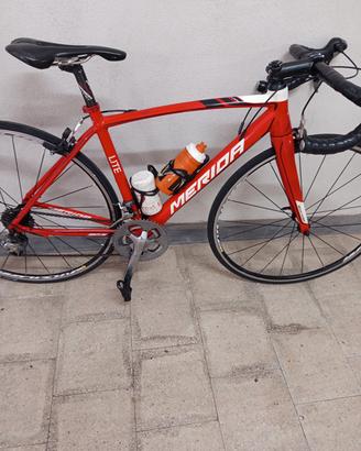bici da corsa Merida