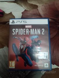 PLAYSTATION 5 ( 3 giochi+ 2 joystick)