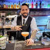 Barman banconista caffetteria