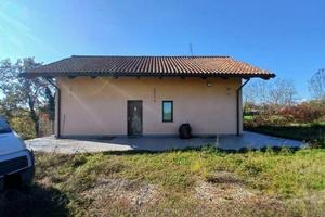 Immobile in asta di 253 m² con 3 locali a Leinì