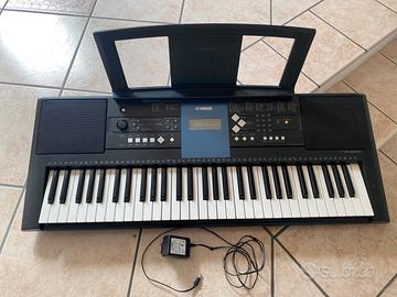 Pianola Yamaha psr-E333