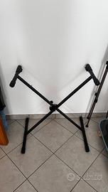 Cavalletto per tastiera musicale