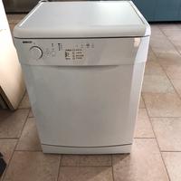 Lavastoviglie Beko DFN 1431 bianca