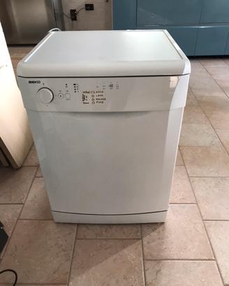 Lavastoviglie Beko DFN 1431 bianca