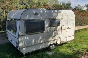 Roulotte Laika 4 P completa