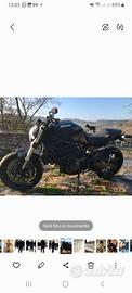 Ducati Monster 821 dark