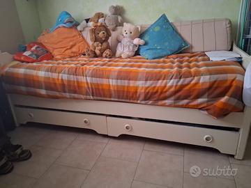 letto singolo usate ma in buonissime condizioni