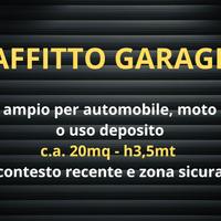 Ampio garage centro paese