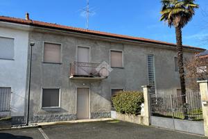 CASA INDIPENDENTE A VARALLO POMBIA