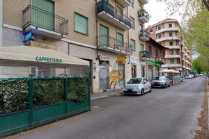 NEGOZIO A TORINO