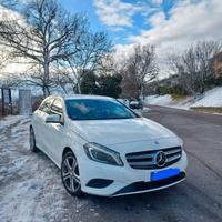 Mercedes Classe A 180d Dark Night Edition