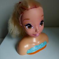 testina capelli Winx  2012