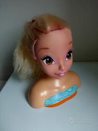 testina capelli Winx  2012
