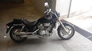 Moto Honda VF750 anno 1998