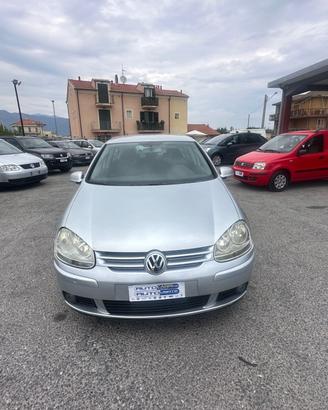 Volkswagen Golf 1.6 16V FSI 5p. Sportline