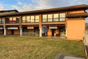 NEGOZIO A BRESCIA