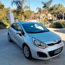 Kia Rio 1.1 CRDi WGT 5p. LX