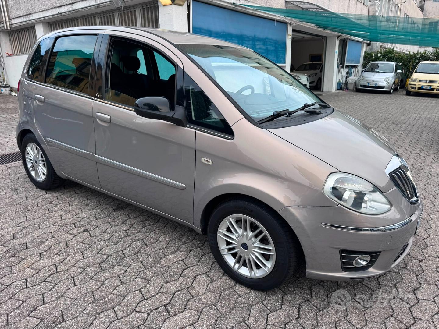 Lancia Musa 2011 photo 2
