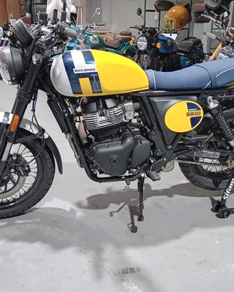 Royal Enfield Interceptor Bear special