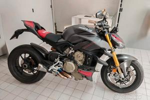 Ducati streetfighter V4s