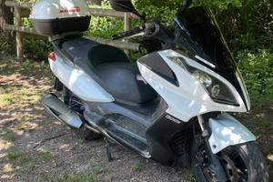 kymco downtown 300i 2011