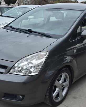 Toyota Corolla verso 5posti 2.0tdi perfeta