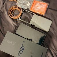Motorola razr 50