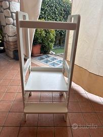 Torretta montessoriana in legno laccato bianco