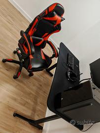 Scrivania e sedia da gaming