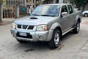 Nissan Navara 2500 turbo diesel 133cv