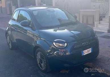 Fiat 500 E pari al nuovo