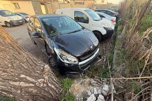 Peugeot 208 1.2 GPL 2017 Incidentata Motore OK