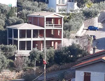 Rustico indipendente 380mq Ozieri