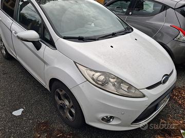 Ford fiesta 2010 titanium GPL