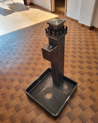 Fontana a forma di torre da giardino