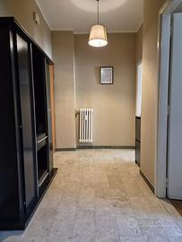 Privato affitta bilocale, pressi Piazza Massaua