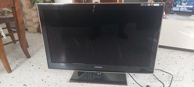 Televisore samsuing serie 6000