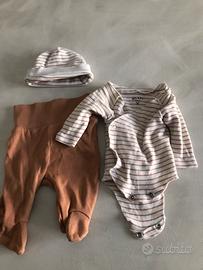 Completo neonato bambino